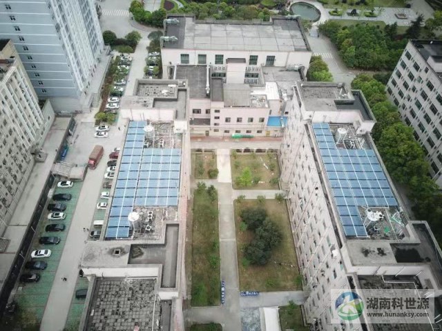 懷化學(xué)院太陽(yáng)能熱水系統(tǒng)工程