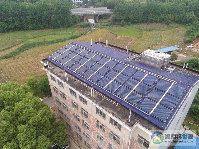 長沙縣安沙鎮楊梓中學宿舍太陽能熱水系統工程