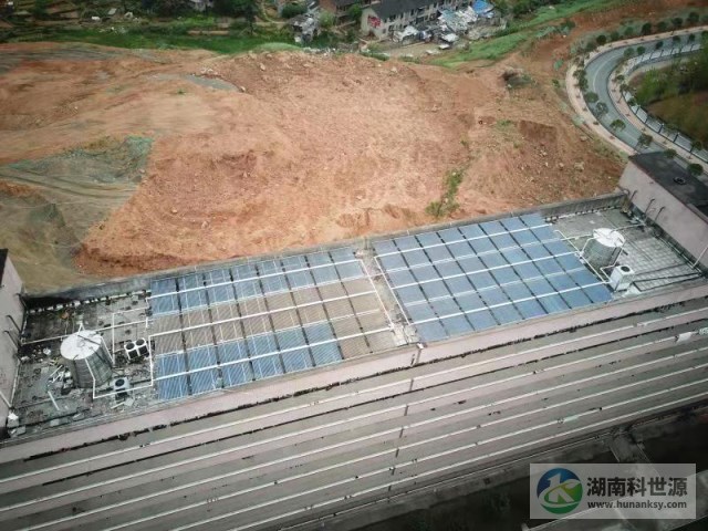 學校太陽能熱水系統工程