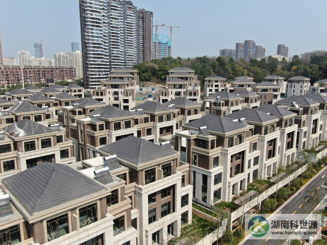 太陽能熱水器